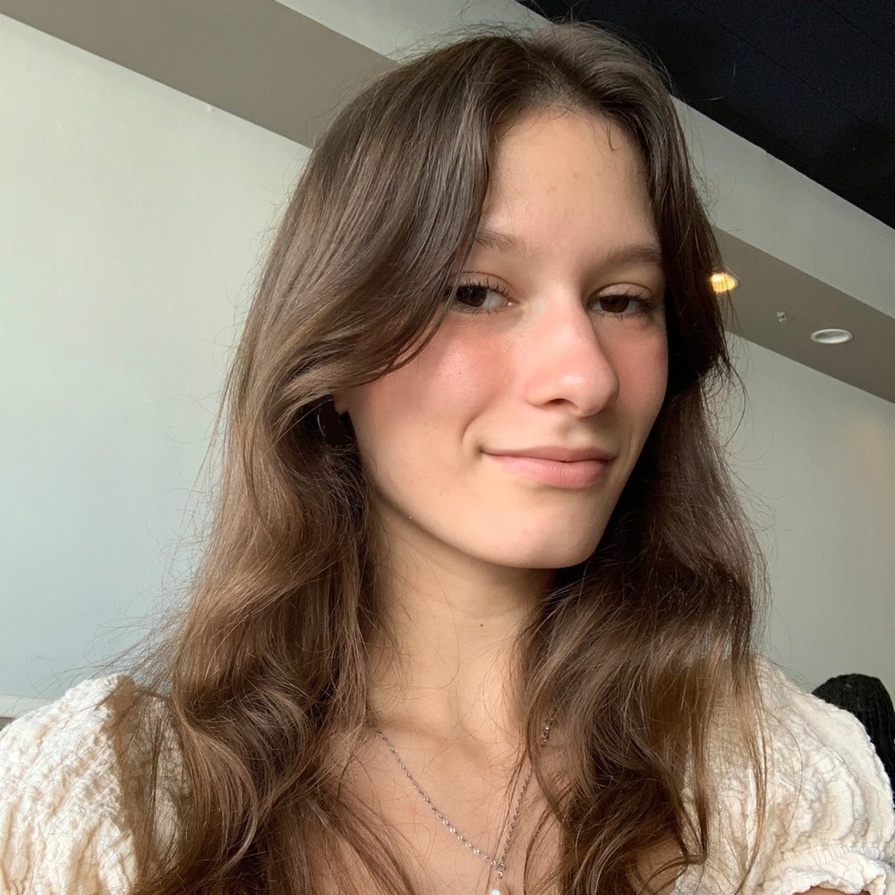 Meet your Posher, Evelyn